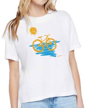 Boxy Crew T Beach Cruiser