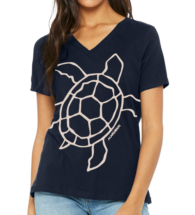 Relaxed V Neck Big Sea Turtle - Image 4